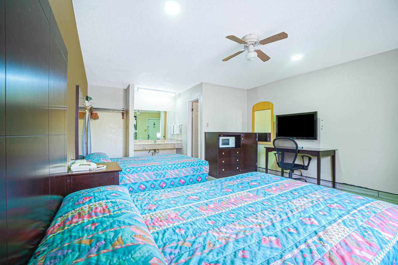 Texas Inn San Benito Near Harlingen 외부 사진