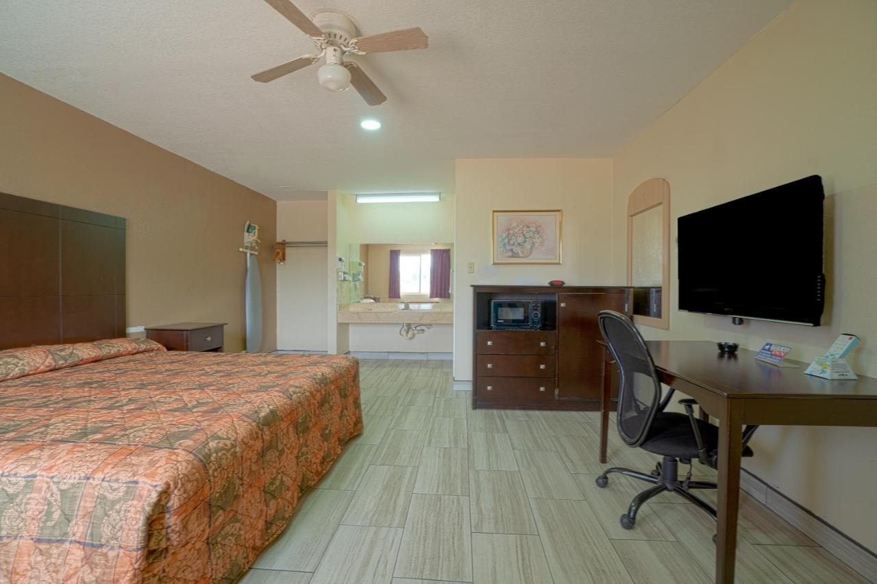 Texas Inn San Benito Near Harlingen 외부 사진