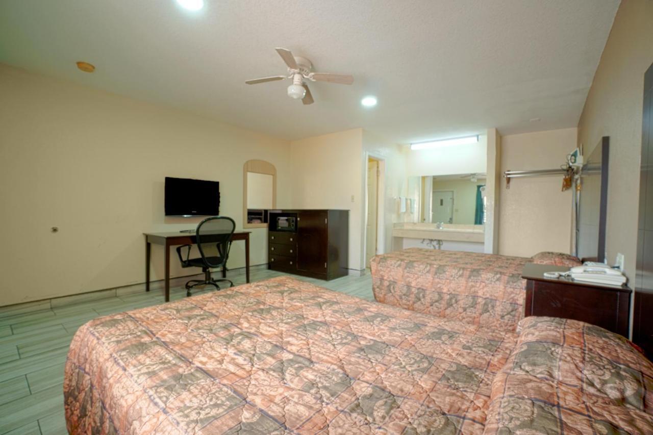 Texas Inn San Benito Near Harlingen 외부 사진