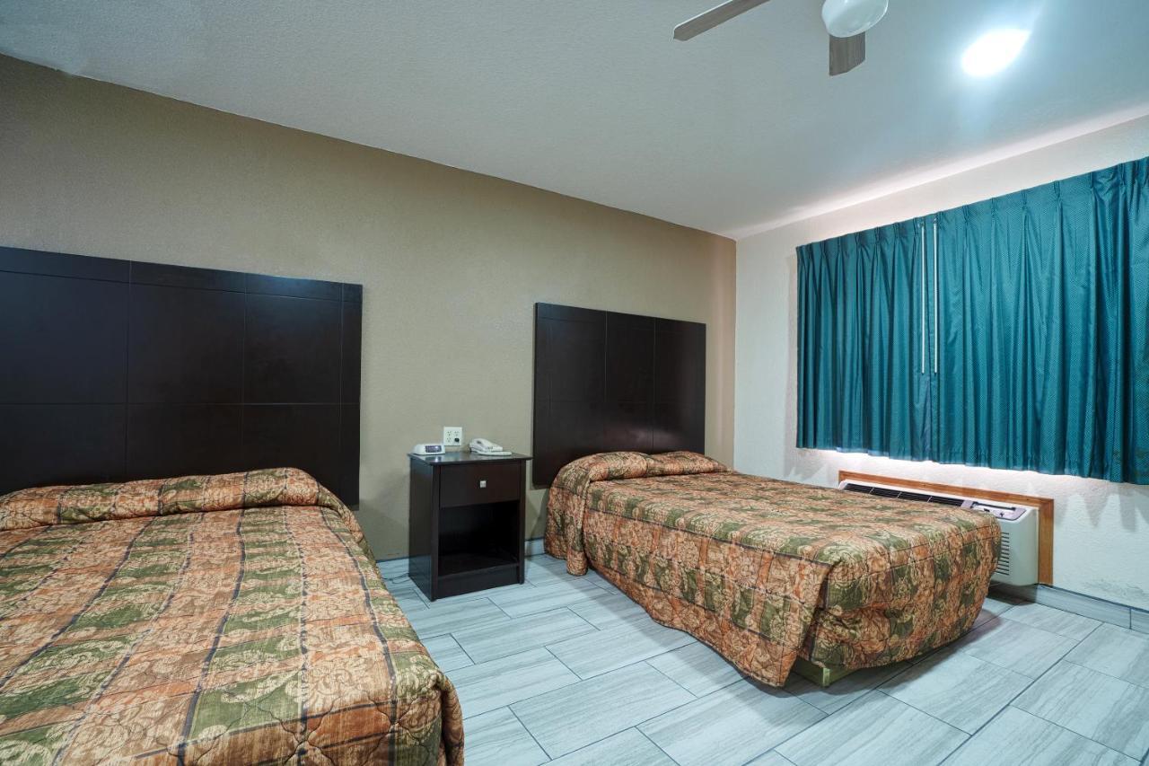 Texas Inn San Benito Near Harlingen 외부 사진