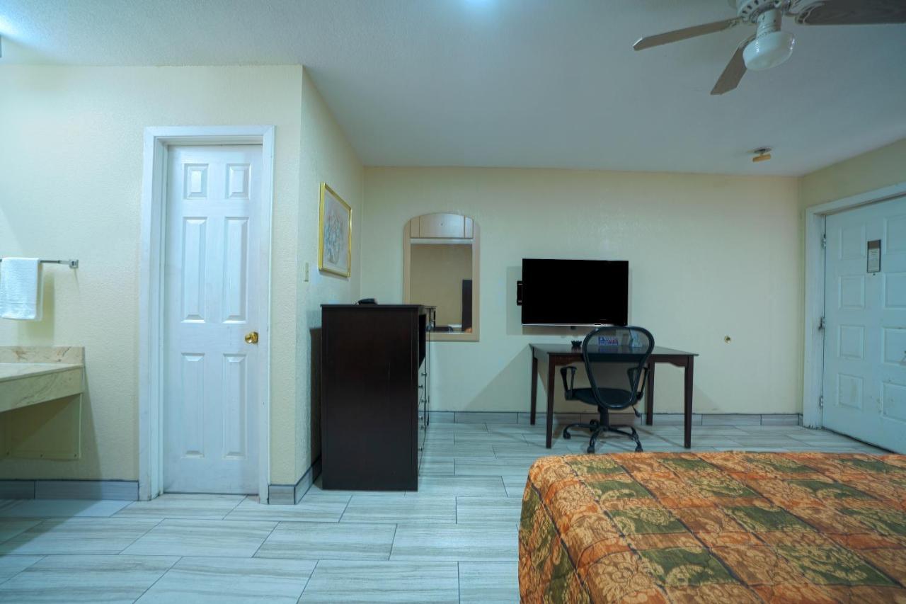 Texas Inn San Benito Near Harlingen 외부 사진