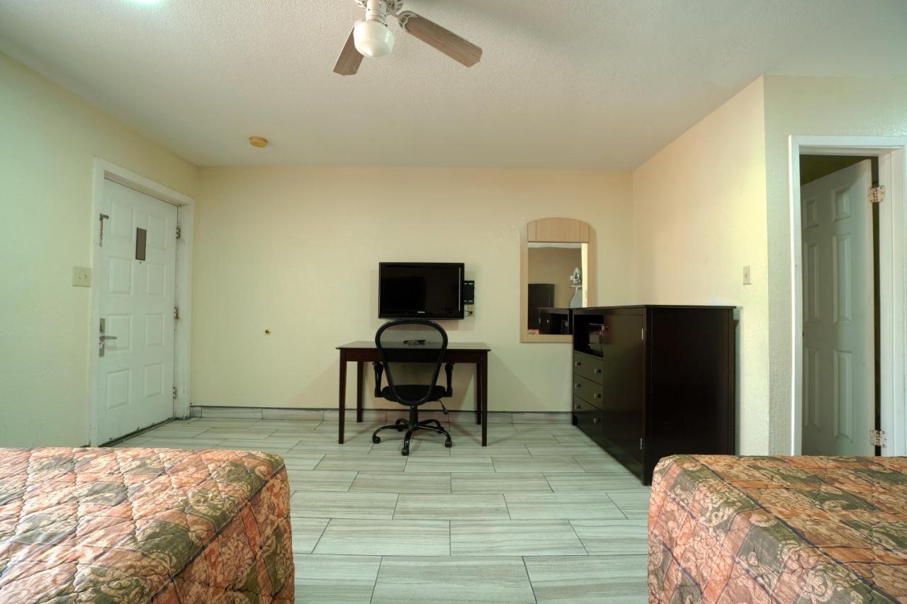 Texas Inn San Benito Near Harlingen 외부 사진
