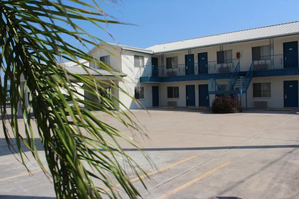 Texas Inn San Benito Near Harlingen 외부 사진